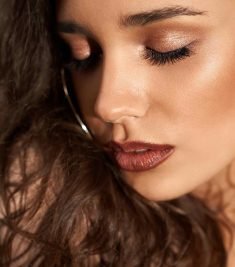 Hydrating Cream to Powder eyeshadow2